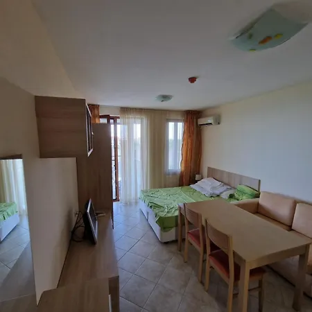 Apartment July Morning A35